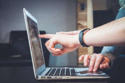 What are the methods for integrating blockchain in healthcare for secure patient data management?
